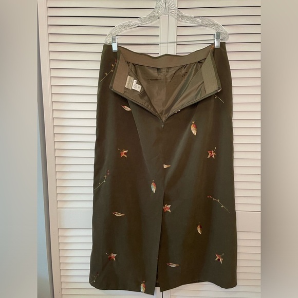 Coldwater Creek Women’s Shirt Skirt Matching Set Size XL 18 Olive Embroidered - Picture 10 of 16